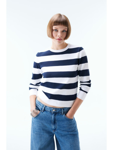 DEFACTO Regular Fit Striped Crew Neck Sweater