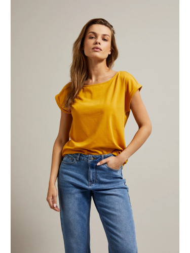 Mustard T-shirt with round neckline